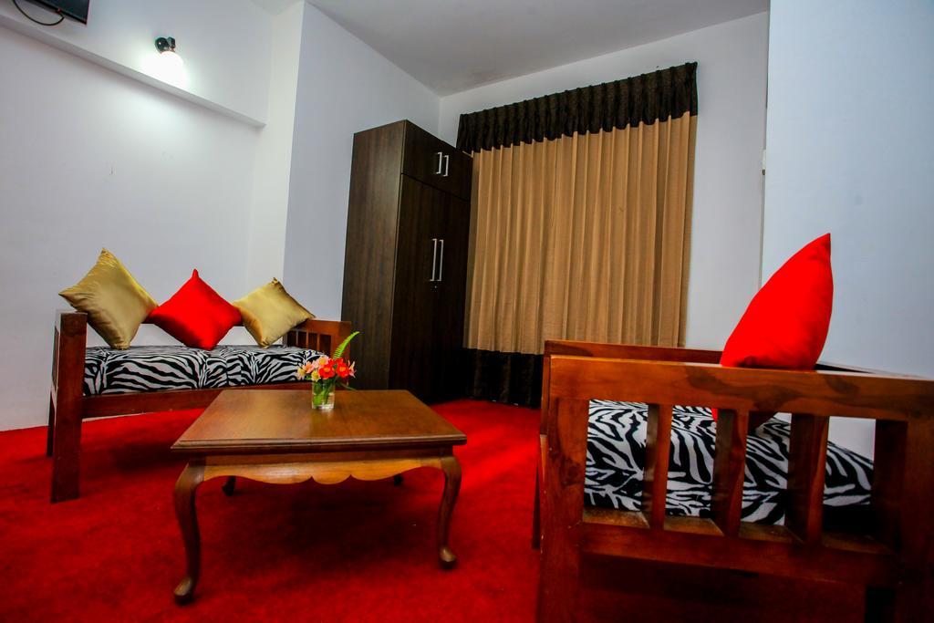 La Cottage Boutique Hotel & Restaurant Нувара-Элия Экстерьер фото